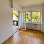 Renovierte 3-Zimmer-Wohnung im Erdgeschoss mit Balkon in ruhiger Lage